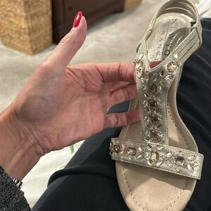 New York Transit size 9 gold sandals